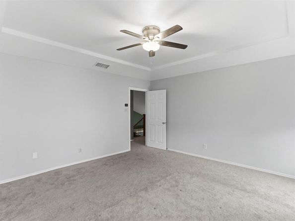 1522  Knollview Lane , Carrollton Texas 75007