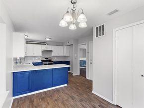 1522  Knollview Lane , Carrollton Texas 75007