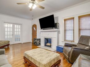2119  Stanley Avenue , Fort Worth Texas 76110