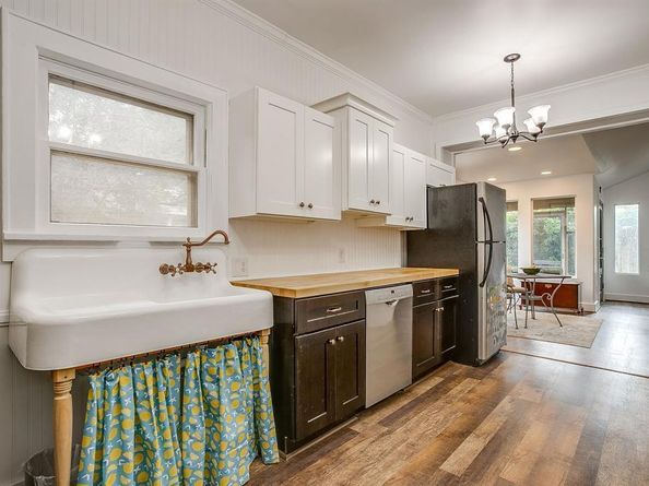 2119  Stanley Avenue , Fort Worth Texas 76110