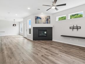 1585  Jackson Street , Carrollton Texas 75006