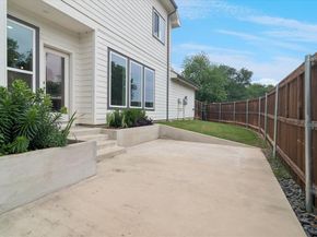 1585  Jackson Street , Carrollton Texas 75006