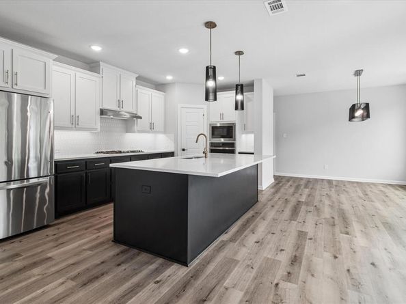 1585  Jackson Street , Carrollton Texas 75006