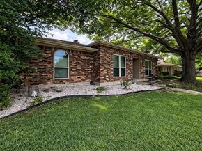 4905  Willowhaven Circle , Garland Texas 75043