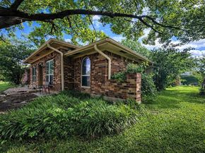 4905  Willowhaven Circle , Garland Texas 75043