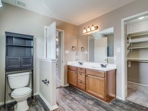 424  Heritage Drive , Crowley Texas 76036