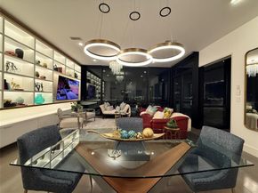 2200  Victory Avenue  2306, Dallas Texas 75219