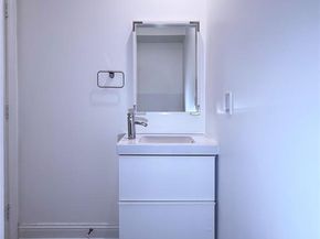 7450  Holly Hill Drive  103, Dallas Texas 75231