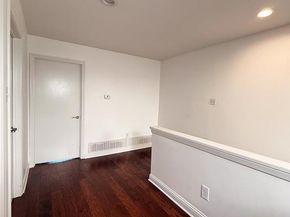 7450  Holly Hill Drive  103, Dallas Texas 75231