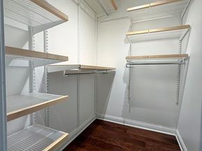 7450  Holly Hill Drive  103, Dallas Texas 75231