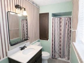 7609  Castillo Road , Fort Worth Texas 76112