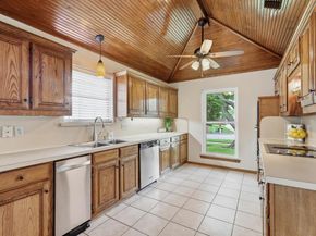 1209  O Shannon Lane , Garland Texas 75044