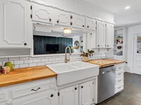 4025  Aragon Drive , Fort Worth Texas 76133