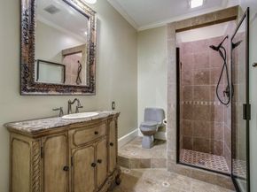 5606  Mercedes Avenue , Dallas Texas 75206
