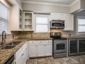 5606  Mercedes Avenue , Dallas Texas 75206