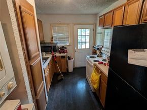 3402  Glenhaven Boulevard , Dallas Texas 75211
