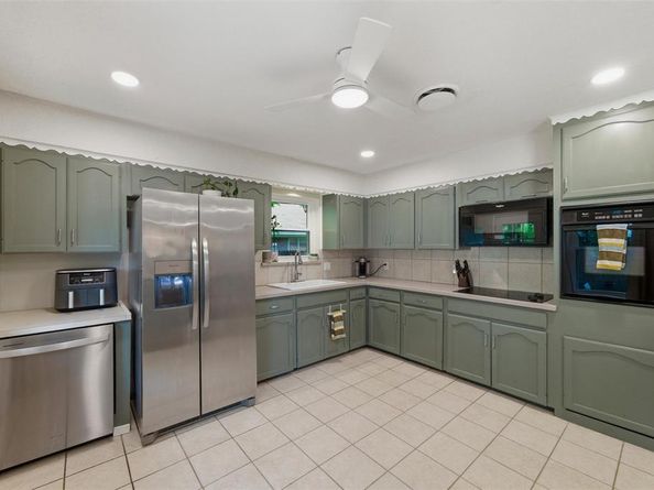 514  Huntingdon Court , Irving Texas 75061