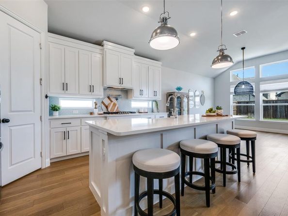 7020  Elk Springs Drive , Argyle Texas 76226