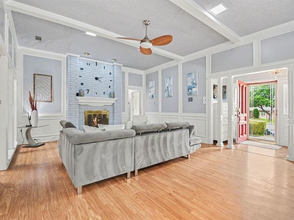 2212  Southern Court , Carrollton Texas 75006
