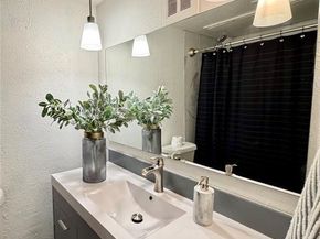 4525  Gilbert   204, Dallas Texas 75219