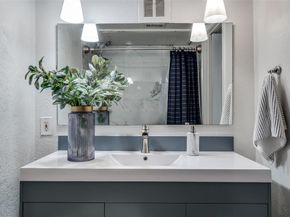 4525  Gilbert   204, Dallas Texas 75219