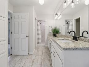 1428  Hampton Road , Grapevine Texas 76051