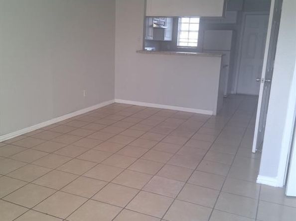 9459  Olde Towne Row , Dallas Texas 75227