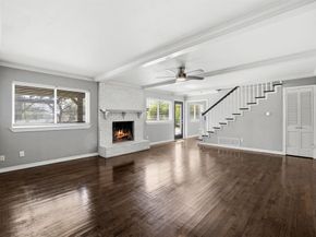 1636 W Red Bird Lane , Dallas Texas 75232