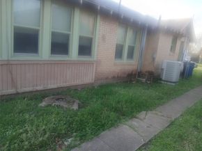 818  Winters Street , Dallas Texas 75216