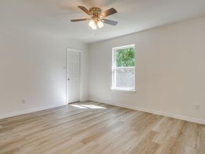 3955  Alamo Avenue , Fort Worth Texas 76107