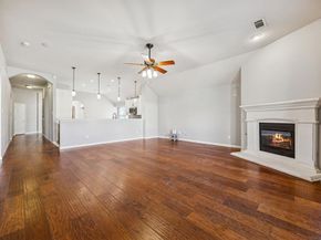 3156  Guadaloupe  , Grand Prairie Texas 75054