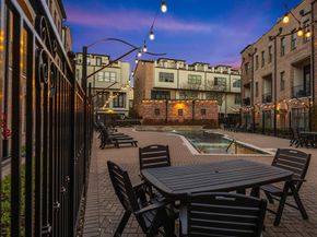 2174  Aylesport Drive , Dallas Texas 75201