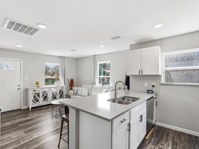 2637  Pine Street , Dallas Texas 75215