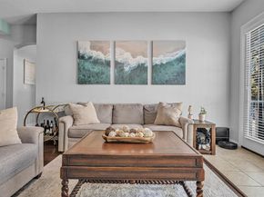 1025 W 10th Street  2105, Fort Worth Texas 76102