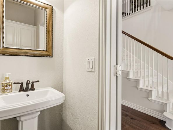 1803  Redwing Court , Southlake Texas 76092