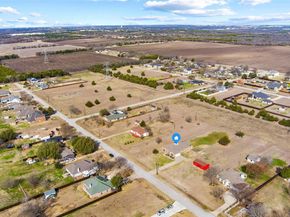 1547  Brookview Drive , Lancaster Texas 75146