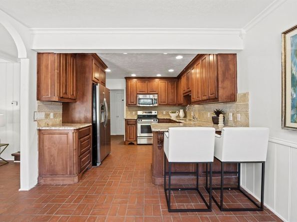 7609  Spring Valley Road , Dallas Texas 75254