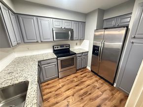 5840  Spring Valley Road  205, Dallas Texas 75254