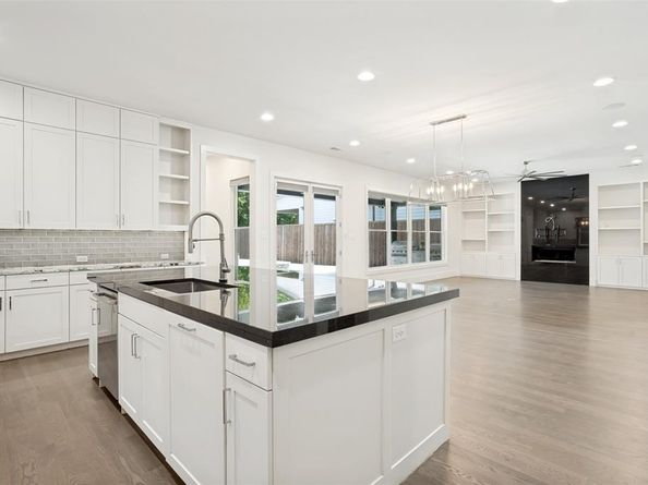 7714  Roper Street , Dallas Texas 75209