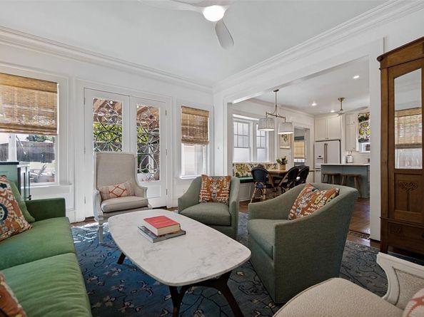 5610  Gaston Avenue , Dallas Texas 75214