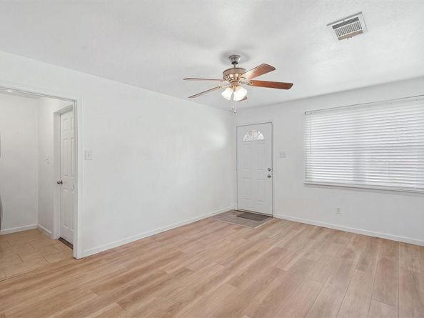 7208  Van Natta Lane , Fort Worth Texas 76112
