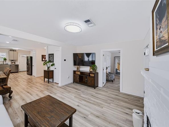 2318  Poplar Street , Dallas Texas 75215