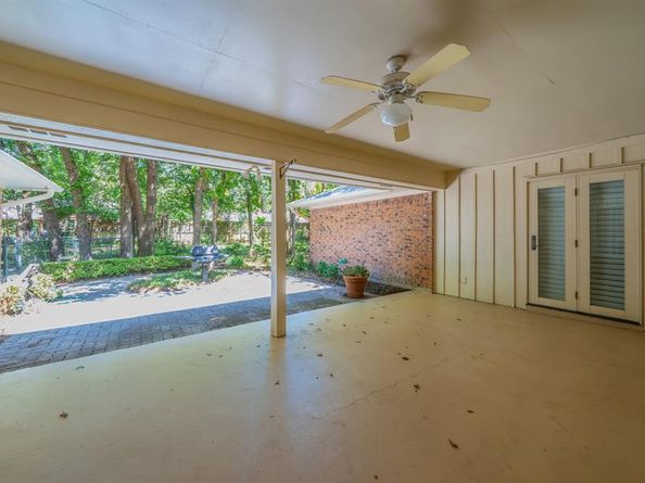 1803  Oak Grove Drive , Arlington Texas 76013