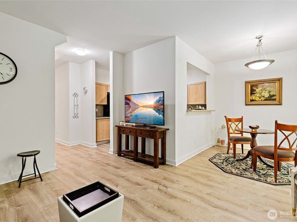 18930 Bothell Everett Highway N103, Bothell WA 98012