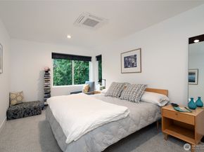13532 Phelps Road NE, Bainbridge Island WA 98110
