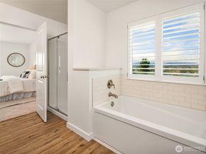 2401 E 16th Street, Bremerton WA 98310