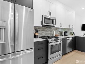 4301 26th Avenue SW, Seattle WA 98106