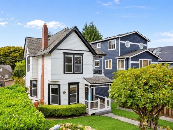 1921 44th Avenue SW, Seattle WA 98116