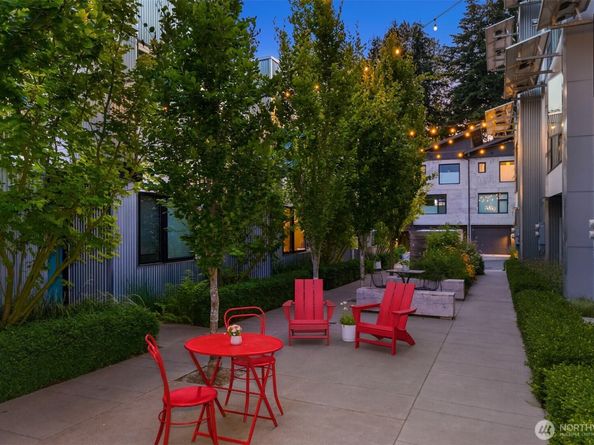 519 Madrona Way NE 8, Bainbridge Island WA 98110