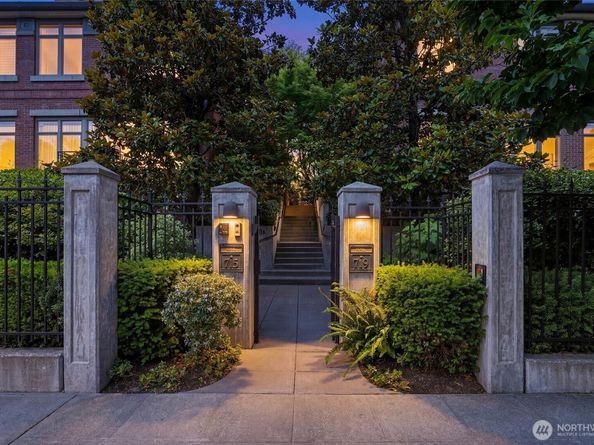 719 Harvard Avenue E, Seattle WA 98102